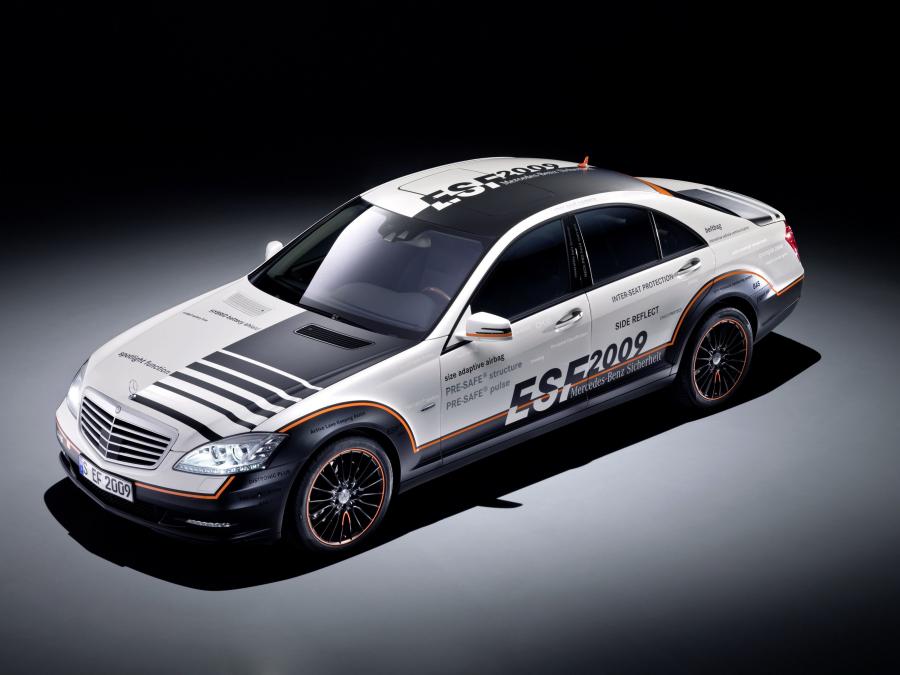  Mercedes-Benz ESF 2009 года  (фото 32 из 33)